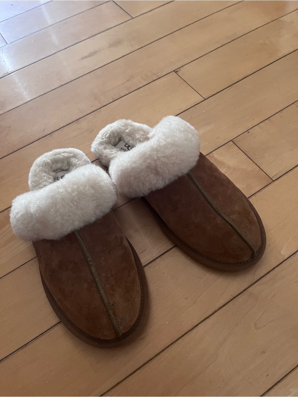 LIKE NEW Ugg Scrufette Brown Suede Slippers